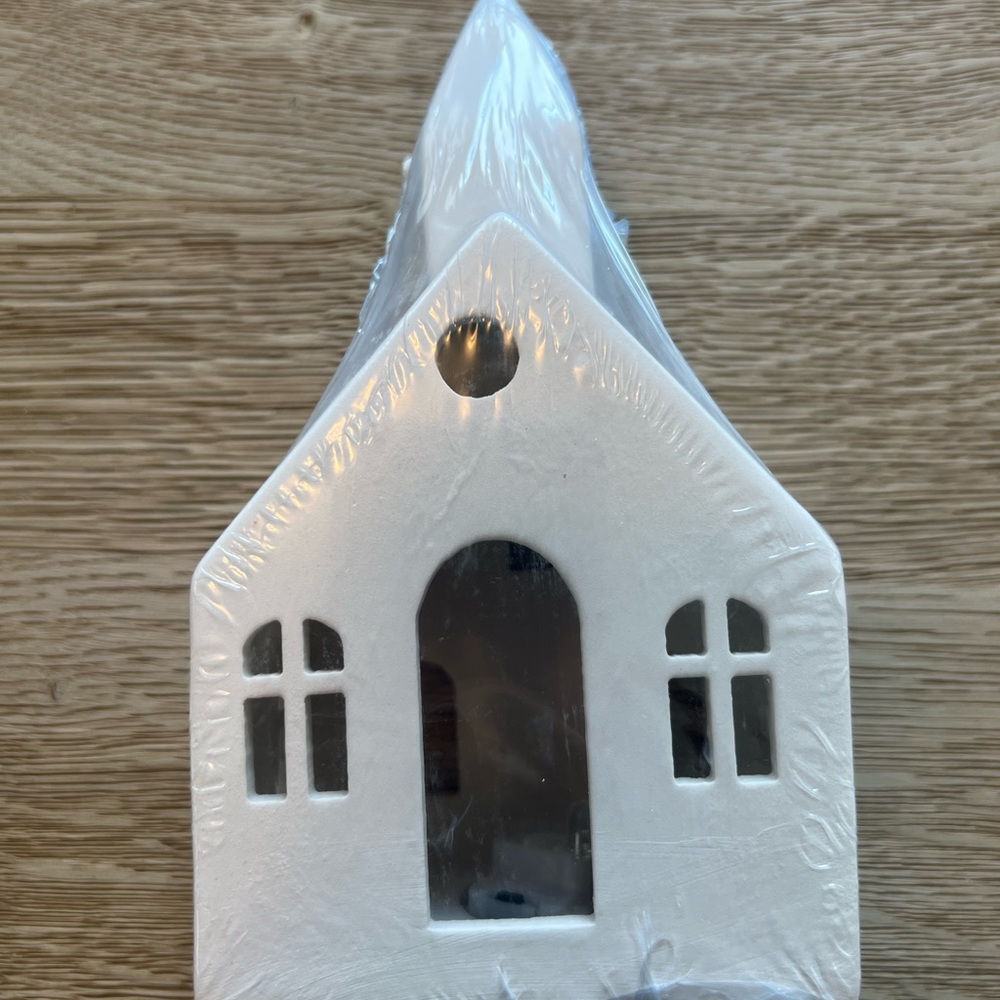 NEW Target Ceramic-like house - Picture 6 of 7